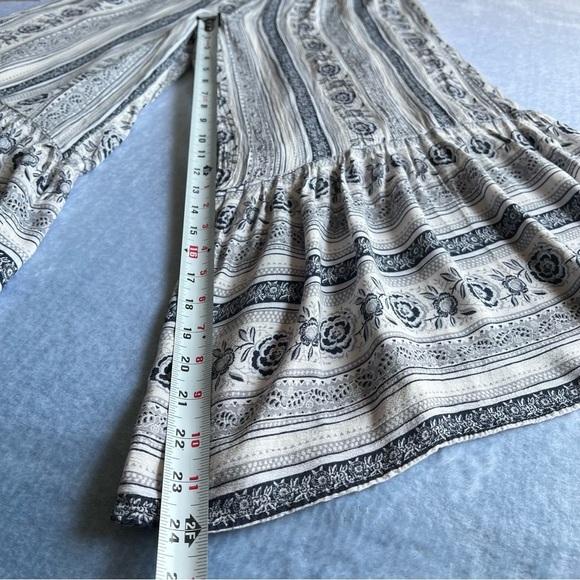 American Eagle Floral Jumpsuit Cold Shoulder Ruffle Hem Ladies Summer Beach - Picture 9 of 14